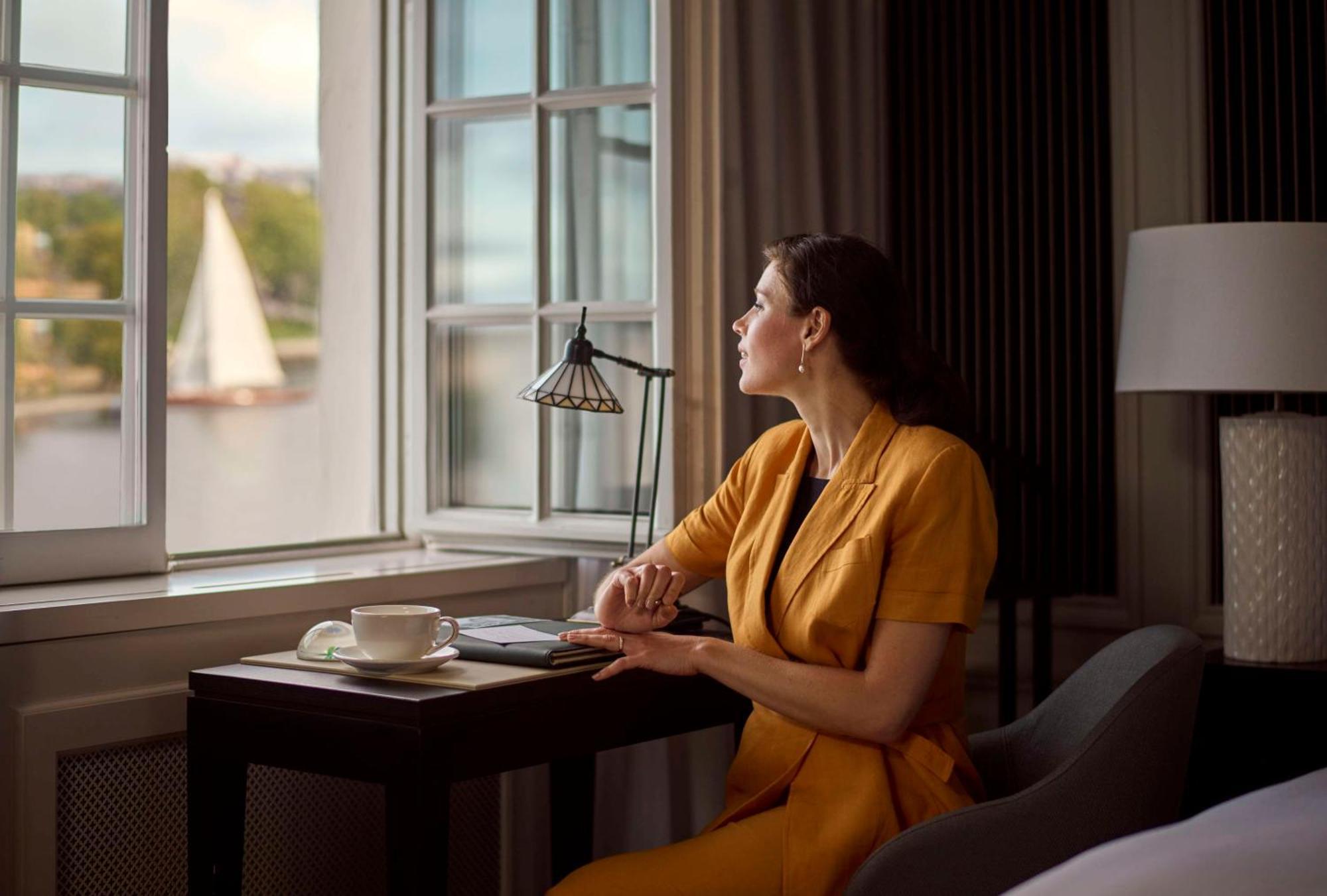 Hotel Reisen In The Unbound Collection By Hyatt Stockholm Exterior photo A woman working at a desk